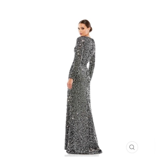 NWT Mac Duggal Long Sleeved Sequined Gown Dress V-Neck Black Silver 26445 - Picture 3 of 10